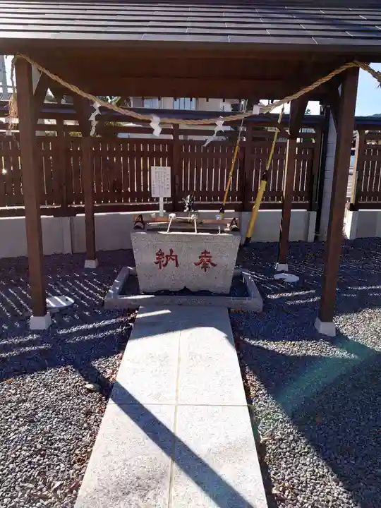 石井神社の手水舎