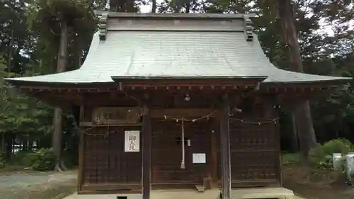 手接神社の本殿