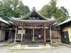 三宅神社の本殿