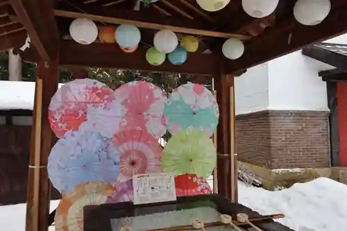 土津神社｜こどもと出世の神さまの手水舎