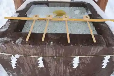 土津神社|こどもと出世の神さまの手水舎