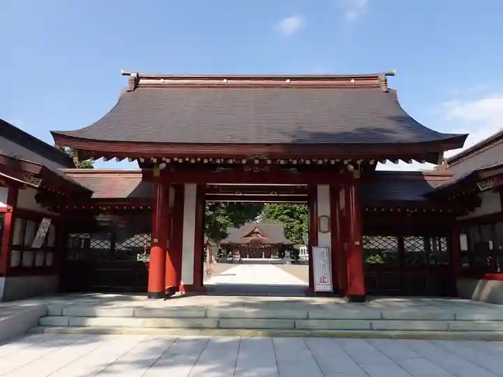 北海道護國神社の山門・神門