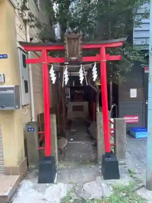 善処稲荷大明神の鳥居