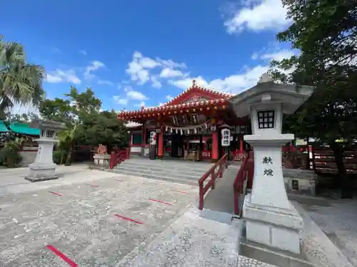 波上宮の本殿・本堂