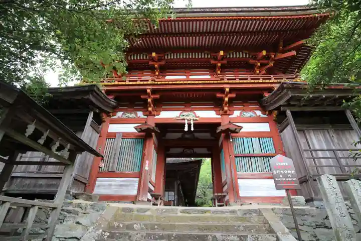 吉野水分神社(吉野町)の山門・神門