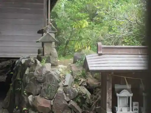 森戸大明神（森戸神社）の末社