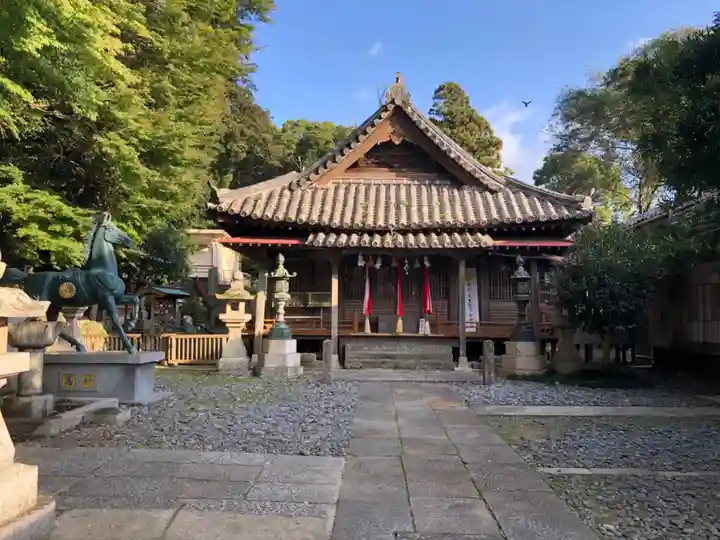 厳原八幡宮神社の本殿・本堂