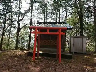 神尾田神社の建物その他