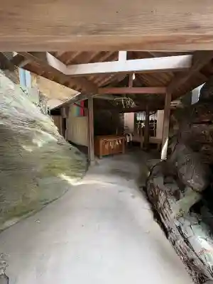 鹽竈神社の{uncategorized: "未分類", other: "その他", undefined: "問題あり", building: "その他建物", grave: "お墓", sacred_gate: "鳥居", guardian: "狛犬", statue: "像", buddha: "仏像", history: "歴史", nature: "自然", garden: "庭園", animal: "動物", pagoda: "塔", temizu: "手水舎", mountain_gate: "山門・神門", sanctuary: "本殿・本堂", subordinate: "末社・摂社", art: "芸術", scenery: "景色", jizo: "地蔵", ema: "絵馬", goshuin: "御朱印", omikuji: "おみくじ", items: "授与品その他", amulet: "お守り", goshuincho: "御朱印帳", eats: "食事", festival: "お祭り", votive_dance: "神楽", shichigosan: "七五三参", wedding: "結婚式", experience: "体験その他", initially: "初詣", around: "周辺", anti_infection: "感染症対策"}