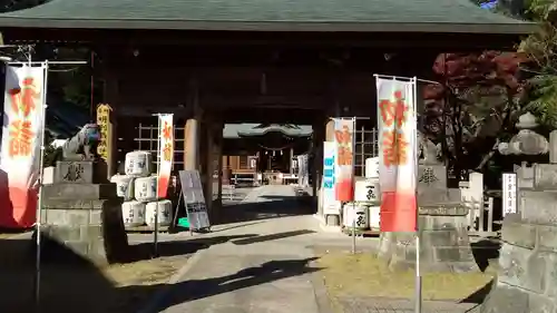 常陸第三宮　吉田神社の山門・神門