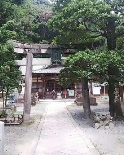 瀧安寺の鳥居