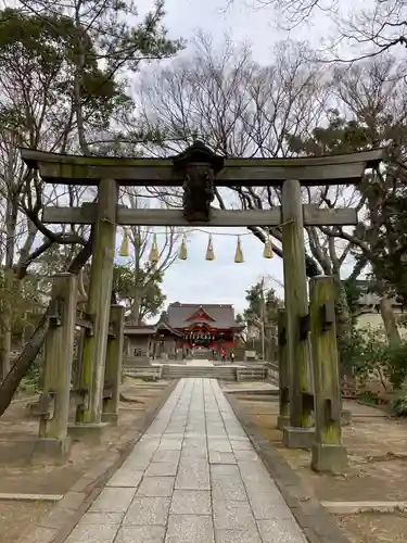 飯香岡八幡宮の鳥居