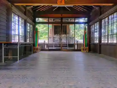 生島神社の本殿・本堂