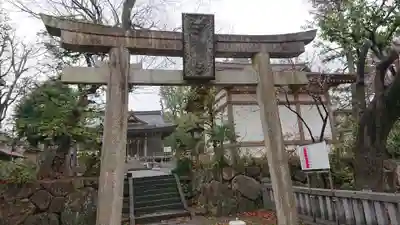 青渭神社の鳥居