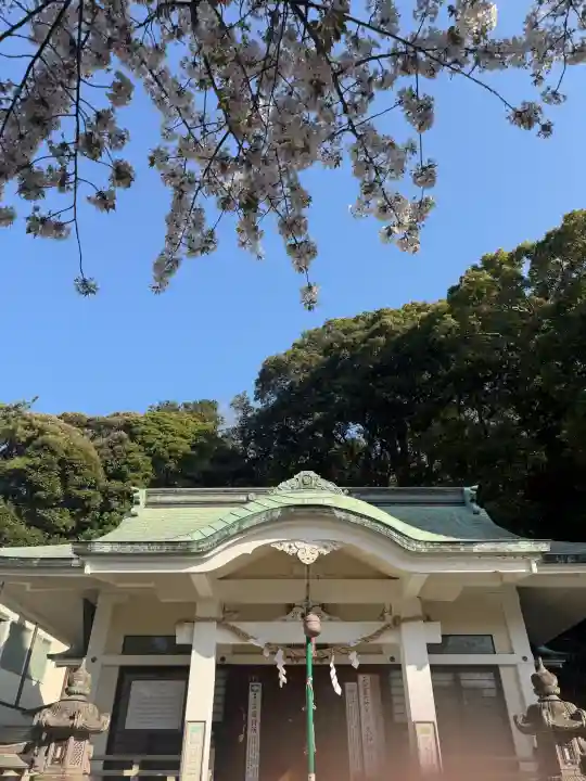 貴船神社の{uncategorized: "未分類", other: "その他", undefined: "問題あり", building: "その他建物", grave: "お墓", sacred_gate: "鳥居", guardian: "狛犬", statue: "像", buddha: "仏像", history: "歴史", nature: "自然", garden: "庭園", animal: "動物", pagoda: "塔", temizu: "手水舎", mountain_gate: "山門・神門", sanctuary: "本殿・本堂", subordinate: "末社・摂社", art: "芸術", scenery: "景色", jizo: "地蔵", ema: "絵馬", goshuin: "御朱印", omikuji: "おみくじ", items: "授与品その他", amulet: "お守り", goshuincho: "御朱印帳", eats: "食事", festival: "お祭り", votive_dance: "神楽", shichigosan: "七五三参", wedding: "結婚式", experience: "体験その他", initially: "初詣", around: "周辺", anti_infection: "感染症対策"}