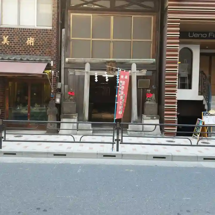 箭弓稲荷神社の鳥居