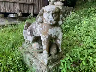 東宮神社の狛犬