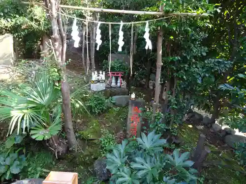 横浜御嶽神社の末社・摂社