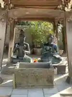 題経寺(柴又帝釈天)の{uncategorized: "未分類", other: "その他", undefined: "問題あり", building: "その他建物", grave: "お墓", sacred_gate: "鳥居", guardian: "狛犬", statue: "像", buddha: "仏像", history: "歴史", nature: "自然", garden: "庭園", animal: "動物", pagoda: "塔", temizu: "手水舎", mountain_gate: "山門・神門", sanctuary: "本殿・本堂", subordinate: "末社・摂社", art: "芸術", scenery: "景色", jizo: "地蔵", ema: "絵馬", goshuin: "御朱印", omikuji: "おみくじ", items: "授与品その他", amulet: "お守り", goshuincho: "御朱印帳", eats: "食事", festival: "お祭り", votive_dance: "神楽", shichigosan: "七五三参", wedding: "結婚式", experience: "体験その他", initially: "初詣", around: "周辺", anti_infection: "感染症対策"}