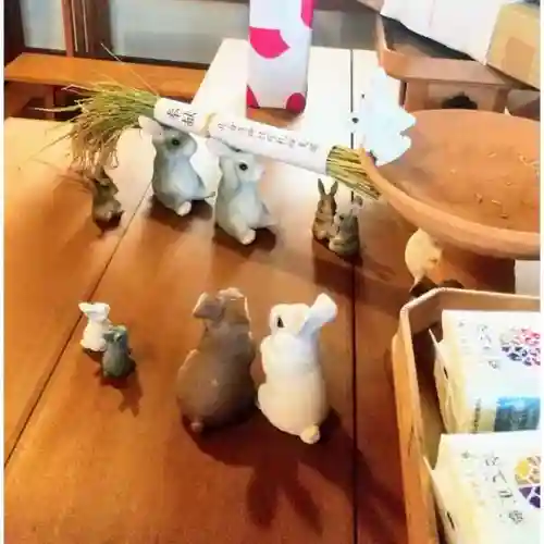 彌彦神社　(伊夜日子神社)の像