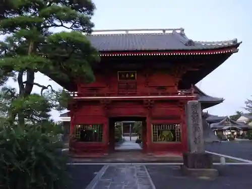 徳願寺の山門・神門