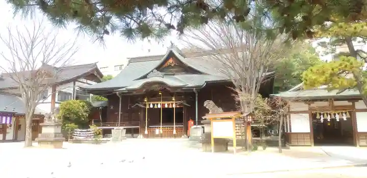 四柱神社の本殿・本堂