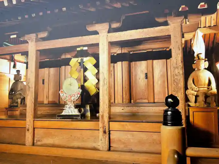 阿多由太神社の本殿・本堂