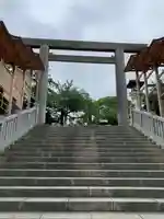 伊勢山皇大神宮の鳥居