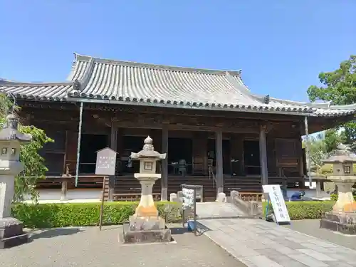 道成寺の本殿・本堂