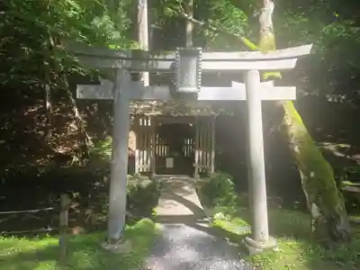 龍ヶ池弁財天社(滋賀県)