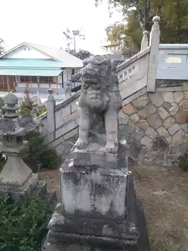 鶴崎神社の狛犬