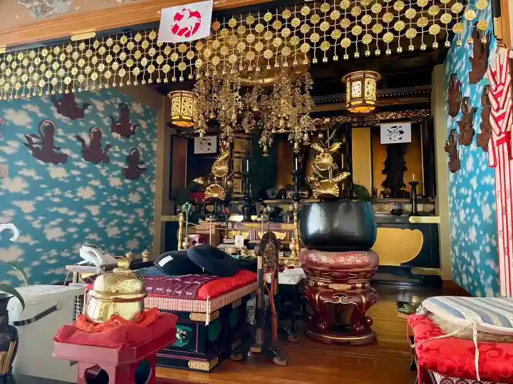 真成院の{uncategorized: "未分類", other: "その他", undefined: "問題あり", building: "その他建物", grave: "お墓", sacred_gate: "鳥居", guardian: "狛犬", statue: "像", buddha: "仏像", history: "歴史", nature: "自然", garden: "庭園", animal: "動物", pagoda: "塔", temizu: "手水舎", mountain_gate: "山門・神門", sanctuary: "本殿・本堂", subordinate: "末社・摂社", art: "芸術", scenery: "景色", jizo: "地蔵", ema: "絵馬", goshuin: "御朱印", omikuji: "おみくじ", items: "授与品その他", amulet: "お守り", goshuincho: "御朱印帳", eats: "食事", festival: "お祭り", votive_dance: "神楽", shichigosan: "七五三参", wedding: "結婚式", experience: "体験その他", initially: "初詣", around: "周辺", anti_infection: "感染症対策"}