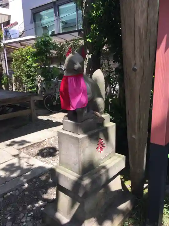 四谷於岩稲荷田宮神社の狛犬