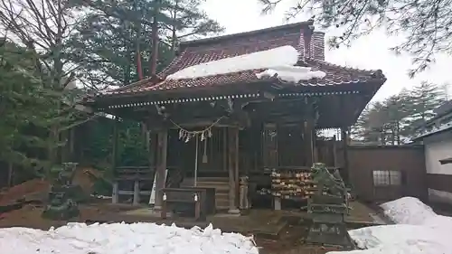 温泉神社の本殿