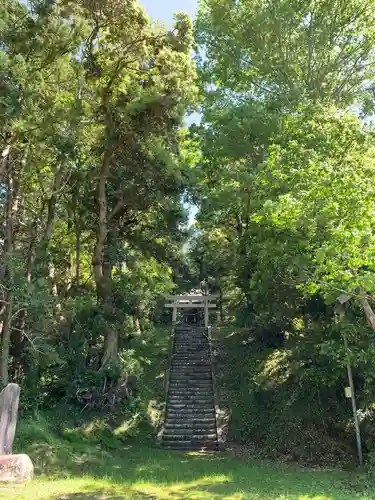 三上大明神の鳥居