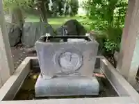 上下諏訪神社の手水舎