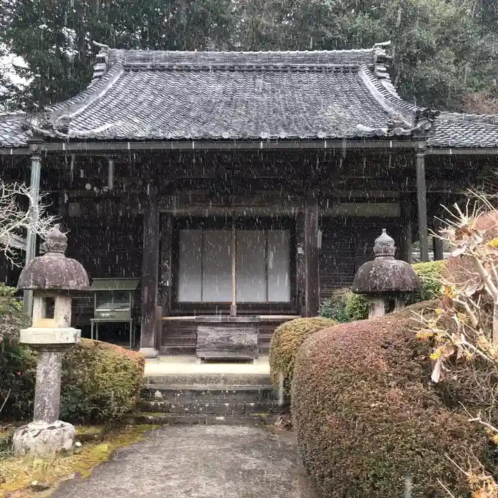大野寺の本殿・本堂