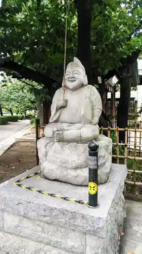 荏原神社の像