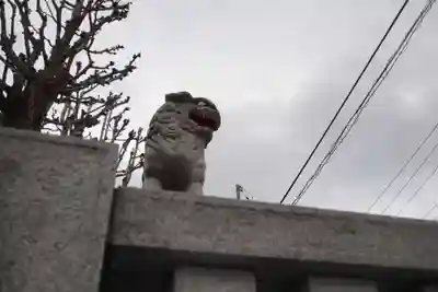 甲斐奈神社の狛犬