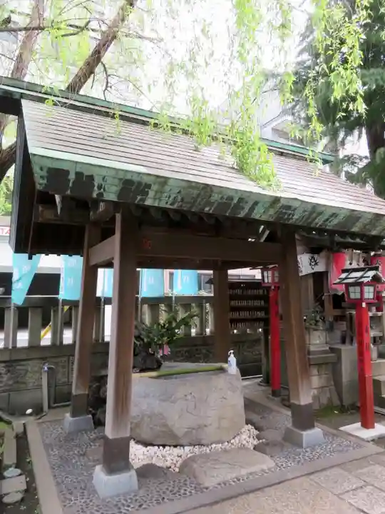 三島神社の手水舎