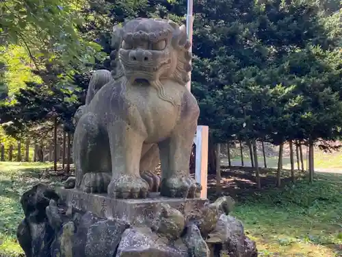 根岸八幡宮の狛犬