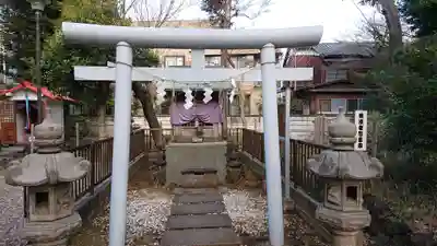 駒留八幡神社の末社・摂社