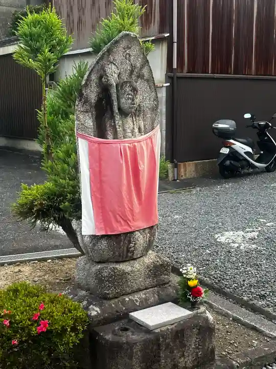 萬年寺(万年寺)の{uncategorized: "未分類", other: "その他", undefined: "問題あり", building: "その他建物", grave: "お墓", sacred_gate: "鳥居", guardian: "狛犬", statue: "像", buddha: "仏像", history: "歴史", nature: "自然", garden: "庭園", animal: "動物", pagoda: "塔", temizu: "手水舎", mountain_gate: "山門・神門", sanctuary: "本殿・本堂", subordinate: "末社・摂社", art: "芸術", scenery: "景色", jizo: "地蔵", ema: "絵馬", goshuin: "御朱印", omikuji: "おみくじ", items: "授与品その他", amulet: "お守り", goshuincho: "御朱印帳", eats: "食事", festival: "お祭り", votive_dance: "神楽", shichigosan: "七五三参", wedding: "結婚式", experience: "体験その他", initially: "初詣", around: "周辺", anti_infection: "感染症対策"}
