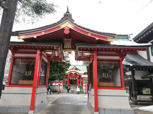 馬橋稲荷神社の{uncategorized: "未分類", other: "その他", undefined: "問題あり", building: "その他建物", grave: "お墓", sacred_gate: "鳥居", guardian: "狛犬", statue: "像", buddha: "仏像", history: "歴史", nature: "自然", garden: "庭園", animal: "動物", pagoda: "塔", temizu: "手水舎", mountain_gate: "山門・神門", sanctuary: "本殿・本堂", subordinate: "末社・摂社", art: "芸術", scenery: "景色", jizo: "地蔵", ema: "絵馬", goshuin: "御朱印", omikuji: "おみくじ", items: "授与品その他", amulet: "お守り", goshuincho: "御朱印帳", eats: "食事", festival: "お祭り", votive_dance: "神楽", shichigosan: "七五三参", wedding: "結婚式", experience: "体験その他", initially: "初詣", around: "周辺", anti_infection: "感染症対策"}