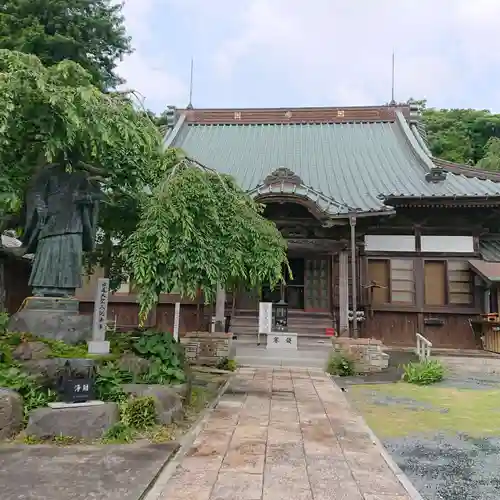 本勝寺の本殿