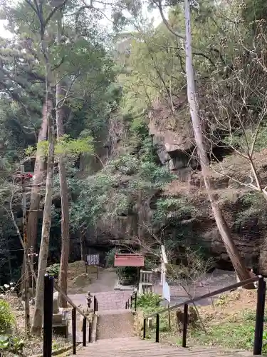 救馬溪観音の{uncategorized: "未分類", other: "その他", undefined: "問題あり", building: "その他建物", grave: "お墓", sacred_gate: "鳥居", guardian: "狛犬", statue: "像", buddha: "仏像", history: "歴史", nature: "自然", garden: "庭園", animal: "動物", pagoda: "塔", temizu: "手水舎", mountain_gate: "山門・神門", sanctuary: "本殿・本堂", subordinate: "末社・摂社", art: "芸術", scenery: "景色", jizo: "地蔵", ema: "絵馬", goshuin: "御朱印", omikuji: "おみくじ", items: "授与品その他", amulet: "お守り", goshuincho: "御朱印帳", eats: "食事", festival: "お祭り", votive_dance: "神楽", shichigosan: "七五三参", wedding: "結婚式", experience: "体験その他", initially: "初詣", around: "周辺", anti_infection: "感染症対策"}