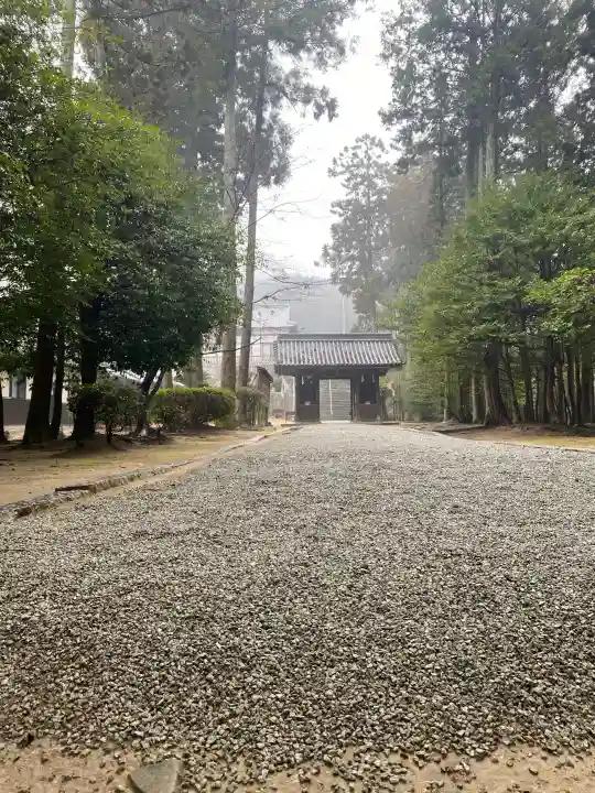 安仁神社の{uncategorized: "未分類", other: "その他", undefined: "問題あり", building: "その他建物", grave: "お墓", sacred_gate: "鳥居", guardian: "狛犬", statue: "像", buddha: "仏像", history: "歴史", nature: "自然", garden: "庭園", animal: "動物", pagoda: "塔", temizu: "手水舎", mountain_gate: "山門・神門", sanctuary: "本殿・本堂", subordinate: "末社・摂社", art: "芸術", scenery: "景色", jizo: "地蔵", ema: "絵馬", goshuin: "御朱印", omikuji: "おみくじ", items: "授与品その他", amulet: "お守り", goshuincho: "御朱印帳", eats: "食事", festival: "お祭り", votive_dance: "神楽", shichigosan: "七五三参", wedding: "結婚式", experience: "体験その他", initially: "初詣", around: "周辺", anti_infection: "感染症対策"}