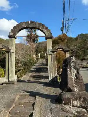 香山寺の{uncategorized: "未分類", other: "その他", undefined: "問題あり", building: "その他建物", grave: "お墓", sacred_gate: "鳥居", guardian: "狛犬", statue: "像", buddha: "仏像", history: "歴史", nature: "自然", garden: "庭園", animal: "動物", pagoda: "塔", temizu: "手水舎", mountain_gate: "山門・神門", sanctuary: "本殿・本堂", subordinate: "末社・摂社", art: "芸術", scenery: "景色", jizo: "地蔵", ema: "絵馬", goshuin: "御朱印", omikuji: "おみくじ", items: "授与品その他", amulet: "お守り", goshuincho: "御朱印帳", eats: "食事", festival: "お祭り", votive_dance: "神楽", shichigosan: "七五三参", wedding: "結婚式", experience: "体験その他", initially: "初詣", around: "周辺", anti_infection: "感染症対策"}