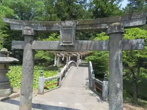 穂見諏訪十五所神社の鳥居