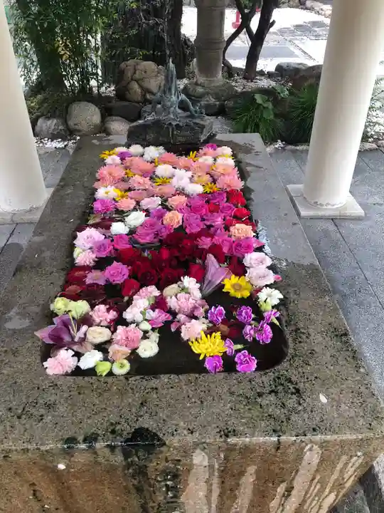 六所宮の手水舎